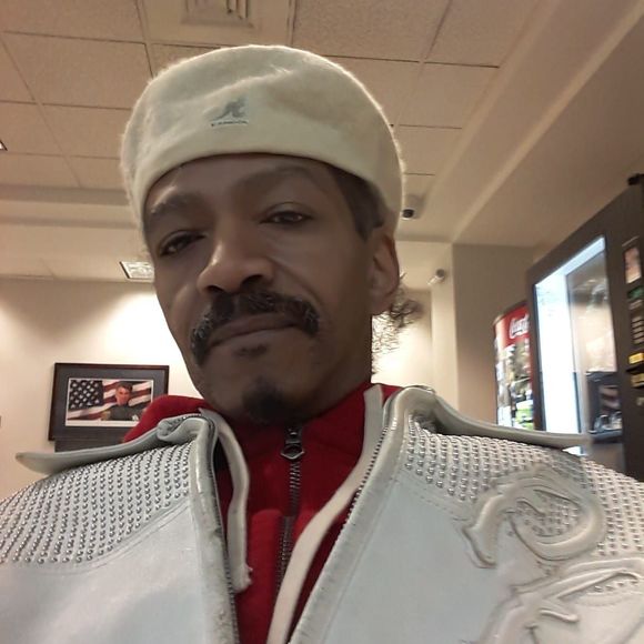 Meet your Posher, Reggie - Picture 1 of 1